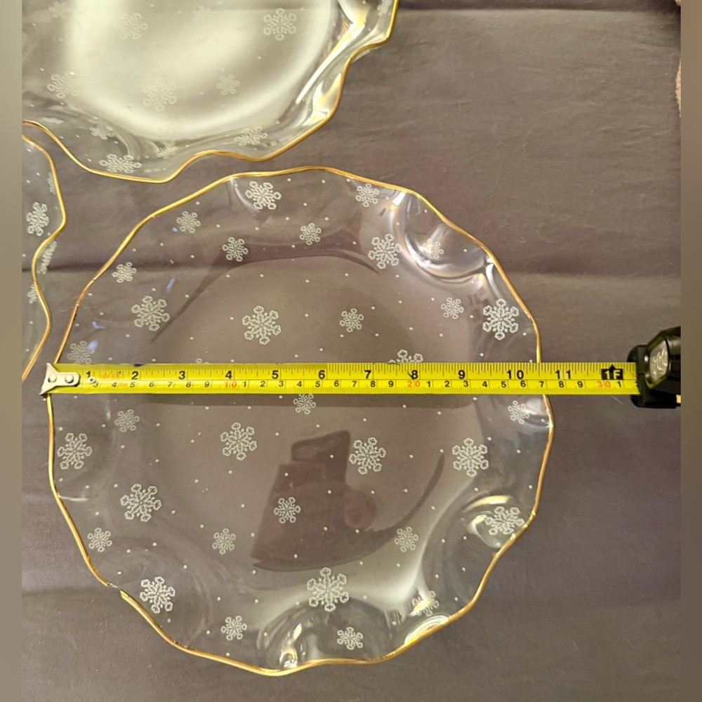 3 Vintage Sinclair Glama Glass Snowflake platters by Dorothy Thorpe. 10”